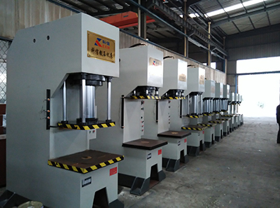 單柱液壓機(jī)