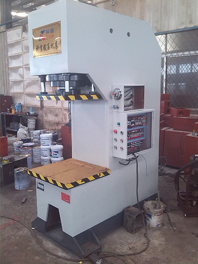 100t單柱液壓機(jī)